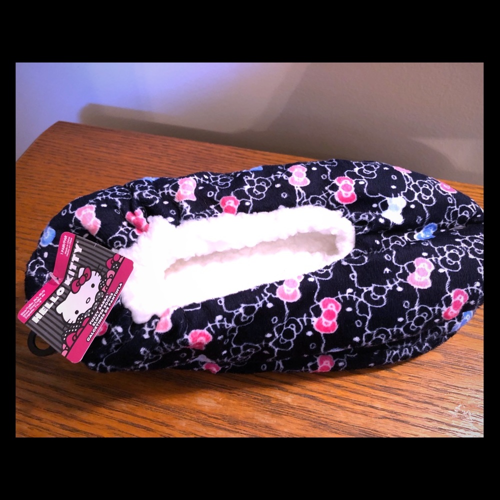 Most adorable Hello Kitty soft lined slippers. NEW